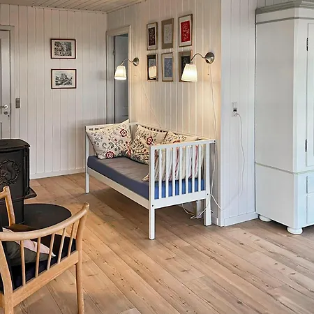 Dom wakacyjny 2 Bedroom Amazing In *